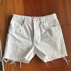 We The Free Women’s White Denim Cutoff Shorts 28